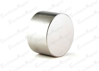 China Super Strong Cylinder NdFeB Permanent Magnets N48SH Diameter 30mm For Motors supplier
