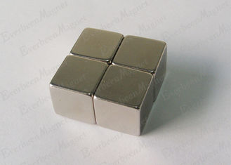 China Customized N38 Neodymium Block Magnets Coated NiCuNi High Energy 5 * 5 * 5mm supplier