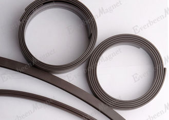China Roll Rubber Flexible Magnetic Strip 0.3 ~ 1.5mm For Mosquito Net Customized supplier