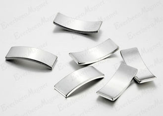 China N52 Neodymium Segment Magnets Anti - Rust Low Working Temperature Max Energy Output supplier
