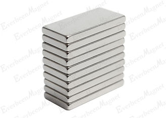 China Flat Thin Rectangular Neodymium Block Magnets N42 40 *  20  *  5 Mm Low Working Temperature supplier