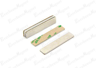 China Self - Adhesive Flat Rare Earth Magnets , Long Bar Tiny Small Rare Earth Magnets supplier