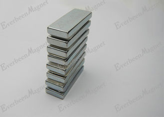 China Automotive Motors Big Neodymium Magnets 40 * 20 * 5mm , Block Heavy Duty Magnets supplier