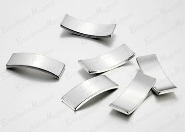 China N52 Neodymium Segment Magnets Anti - Rust Low Working Temperature Max Energy Output distributor