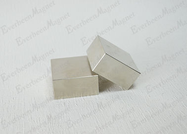 China Rectangular Cube Permanent Neodymium Magnets N48 Grade High Temp For Motors distributor