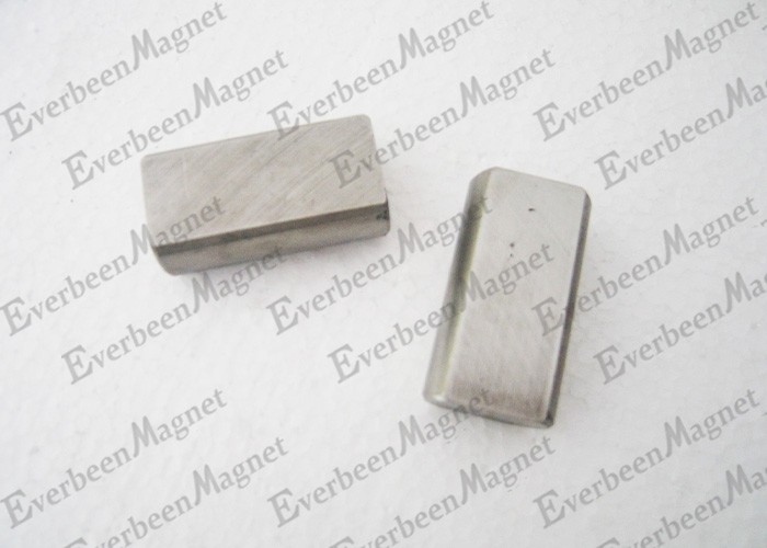 The difference between NdFeB magnet and ferrite magnet